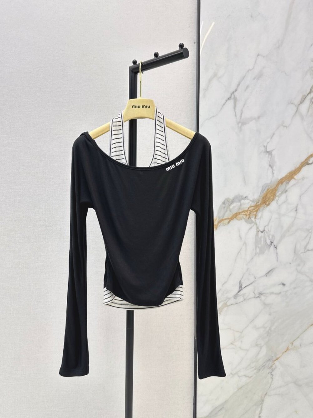 🍈MIU MIU🍈 black long-sleeved T-shirt
